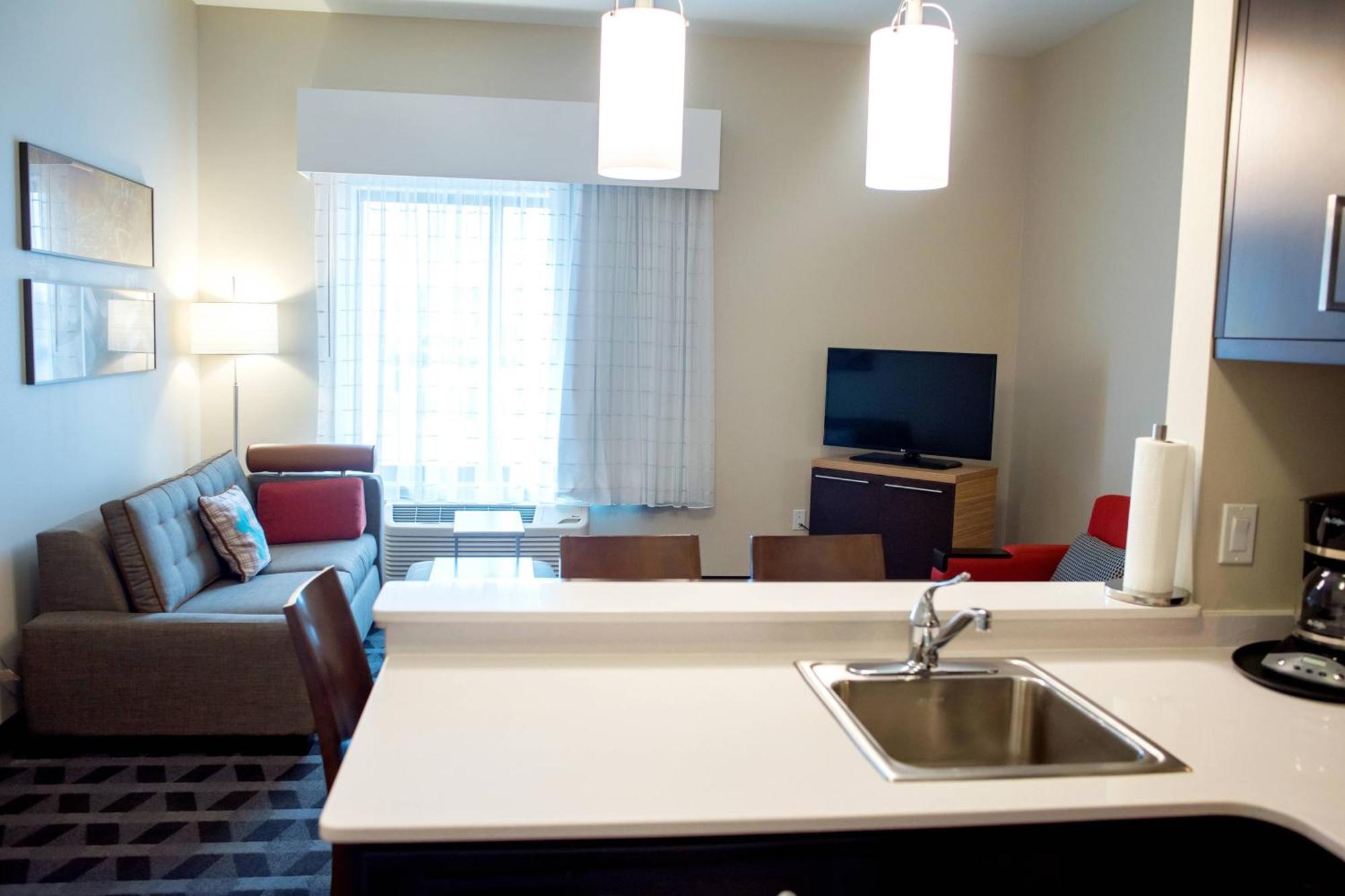 Towneplace Suites By Marriott Ames Extérieur photo