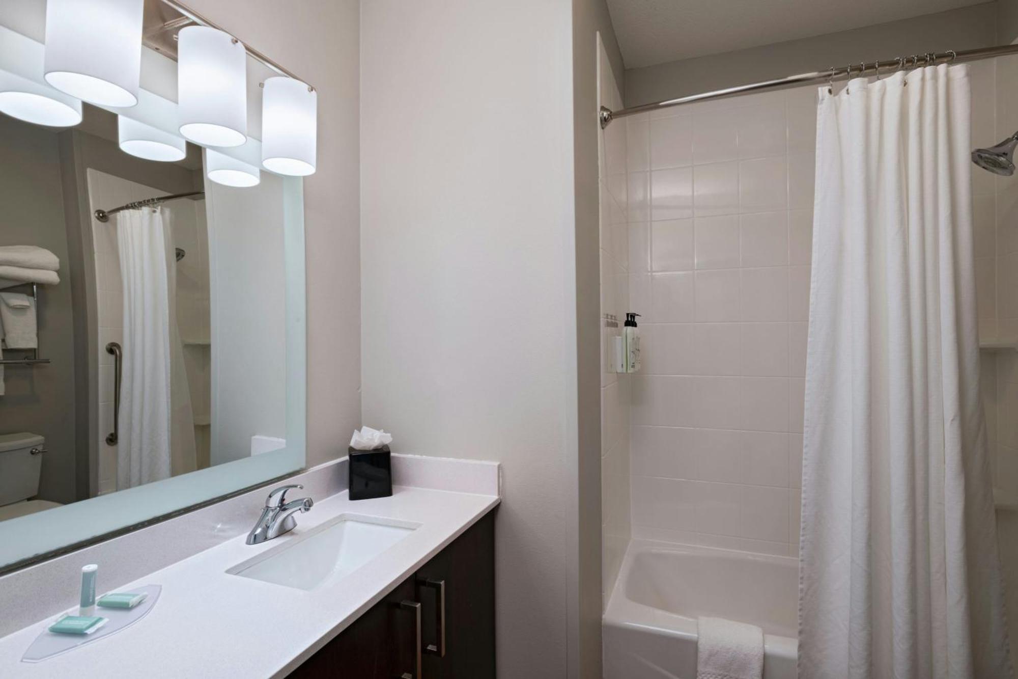 Towneplace Suites By Marriott Ames Extérieur photo