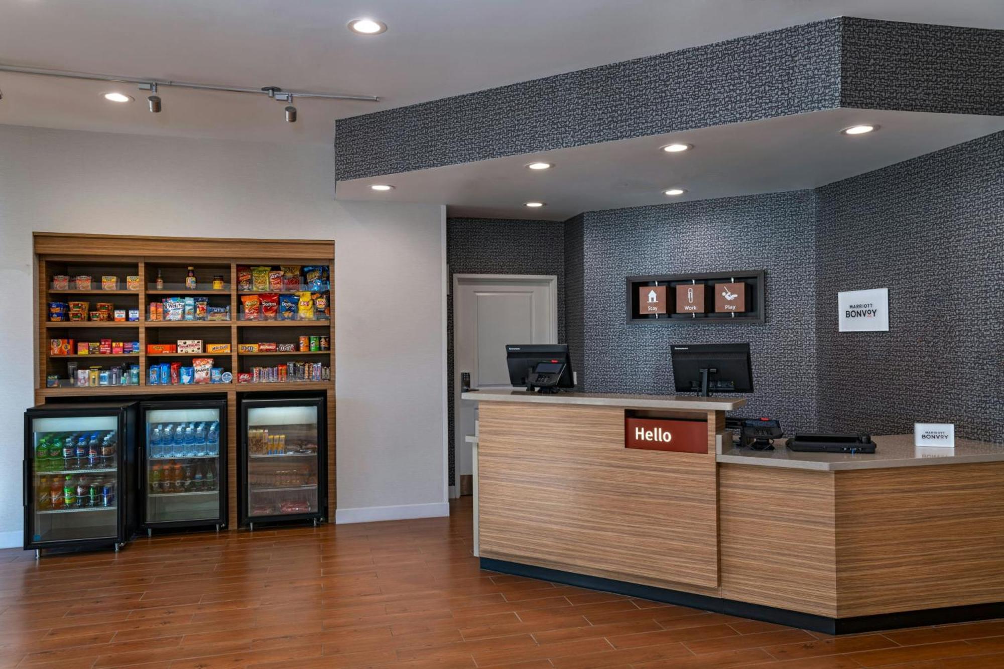 Towneplace Suites By Marriott Ames Extérieur photo